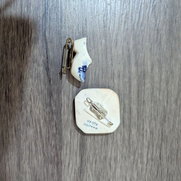 Blue & White Delft Holland Ceramic Windmill Pin Brooch Pair Rustic Charm - Picture 5 of 7